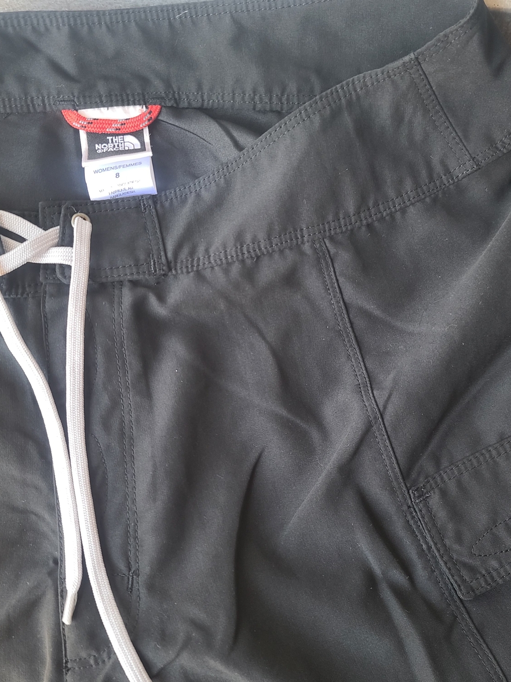 The North Face Women's 8 Black Drawstring Board Shorts
